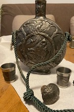 Zinn Flasche mit Jagdmotiv an