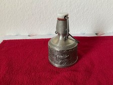 runde Zinnflasche mit